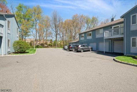 73 Drake Lane Roxbury NJ 07852