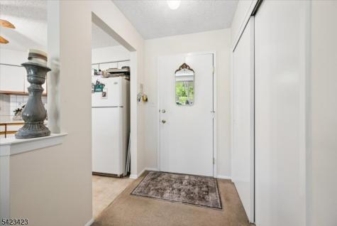 73 Drake Lane Roxbury NJ 07852