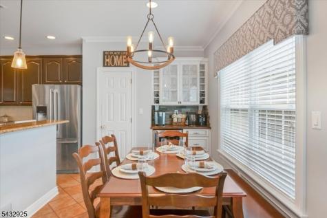 11 Queens Lane Wayne NJ 07470