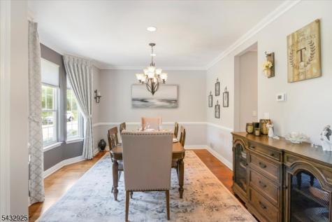 11 Queens Lane Wayne NJ 07470