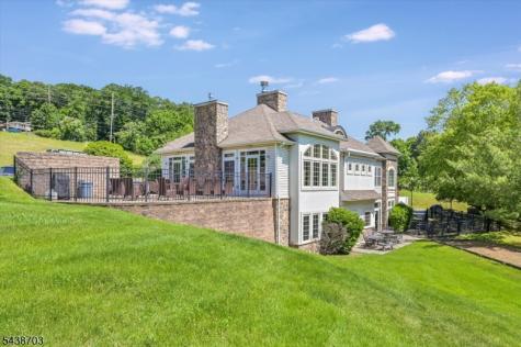 1305 Gatherings Drive Haledon NJ 07508