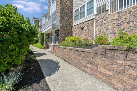 1305 Gatherings Drive Haledon NJ 07508