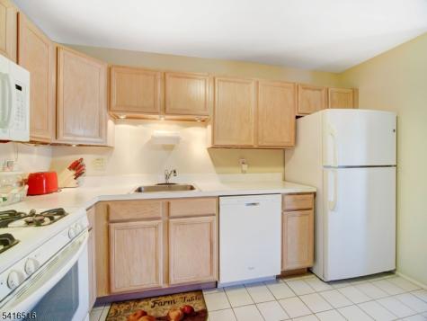 47 Autumn Court Roxbury NJ 07852
