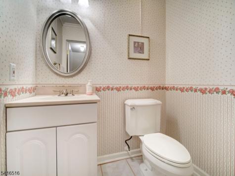 47 Autumn Court Roxbury NJ 07852