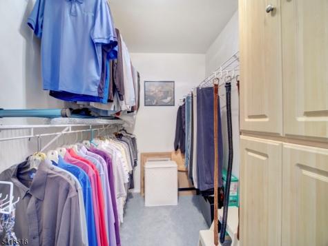 47 Autumn Court Roxbury NJ 07852