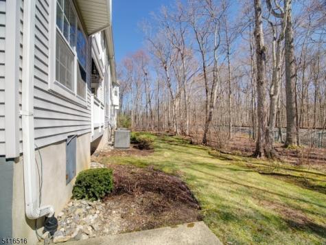 47 Autumn Court Roxbury NJ 07852