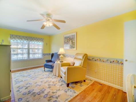 47 Autumn Court Roxbury NJ 07852