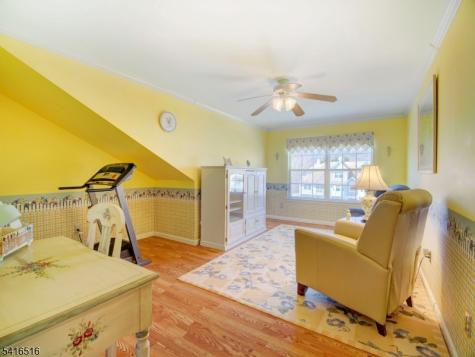 47 Autumn Court Roxbury NJ 07852