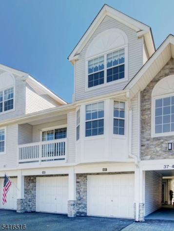 47 Autumn Court Roxbury NJ 07852