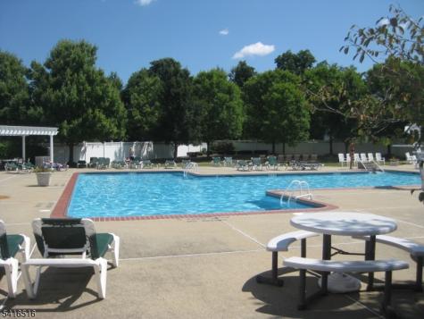 47 Autumn Court Roxbury NJ 07852