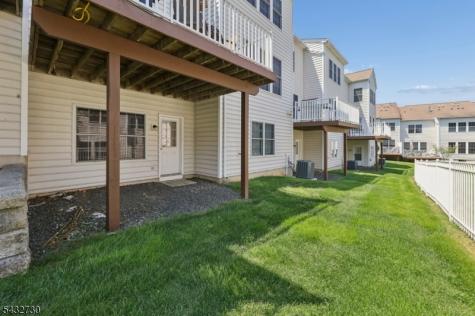 8 Yorktown Lane Totowa NJ 07512