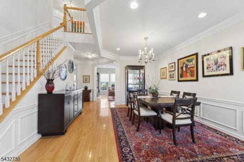 8 Yorktown Lane Totowa NJ 07512