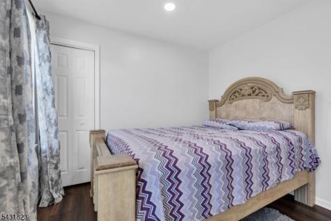 19 Clarion Lane Newark NJ 07103