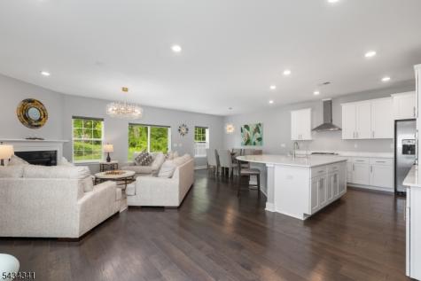 18 Mccluskey Place Morris Plains NJ 07950