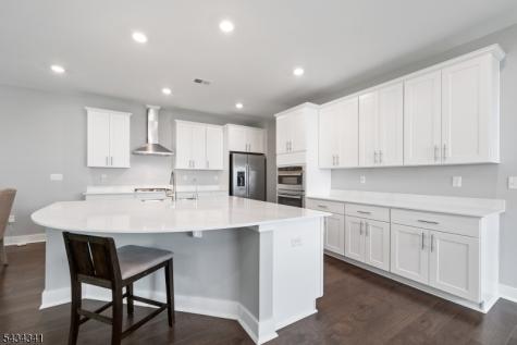 18 Mccluskey Place Morris Plains NJ 07950