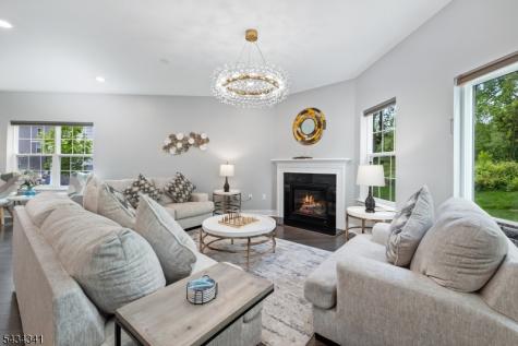 18 Mccluskey Place Morris Plains NJ 07950