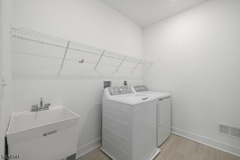18 Mccluskey Place Morris Plains NJ 07950