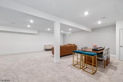 18 Mccluskey Place Morris Plains NJ 07950