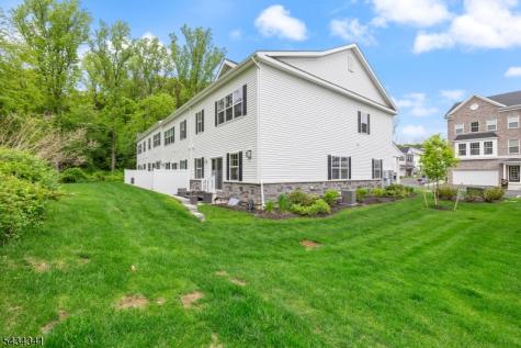18 Mccluskey Place Morris Plains NJ 07950