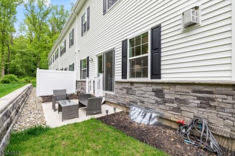 18 Mccluskey Place Morris Plains NJ 07950