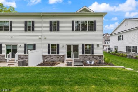 18 Mccluskey Place Morris Plains NJ 07950