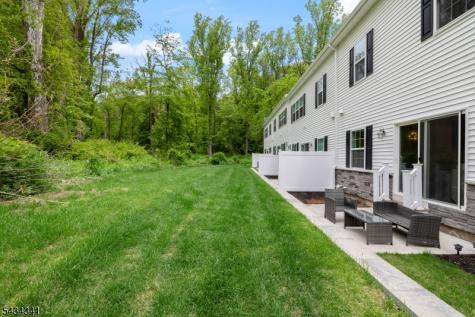18 Mccluskey Place Morris Plains NJ 07950