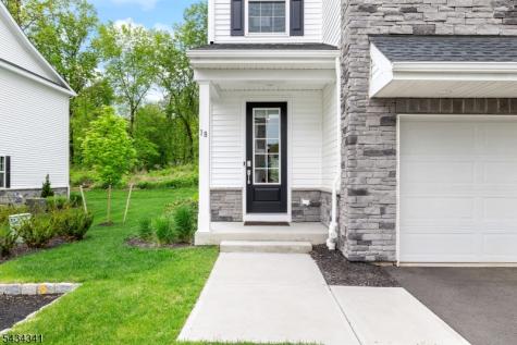 18 Mccluskey Place Morris Plains NJ 07950