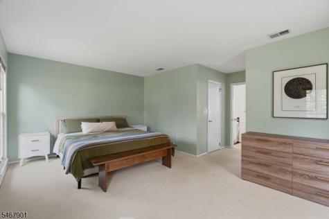 150 Dezenzo Lane West Orange NJ 07052
