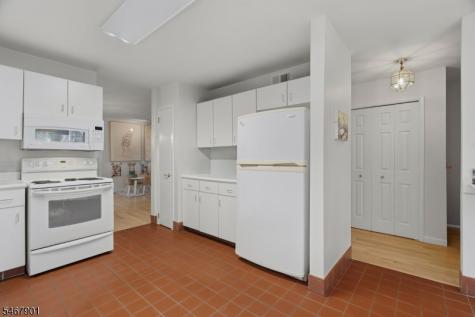 150 Dezenzo Lane West Orange NJ 07052