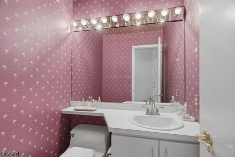 150 Dezenzo Lane West Orange NJ 07052