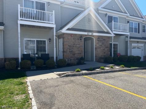 19 Dogwood Lane Wanaque NJ 07420