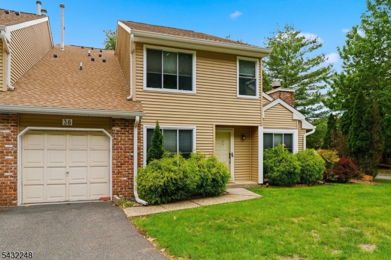 38 Cherrywood Drive Franklin NJ 08873