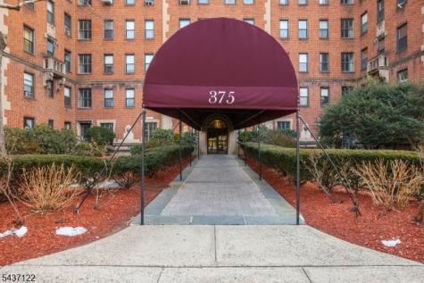 363 Mt Prospect Avenue Newark NJ 07104