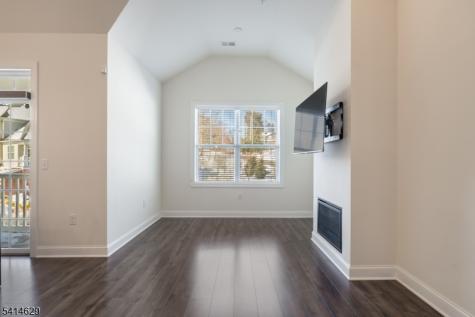104 Autumn Court Little Falls NJ 07424