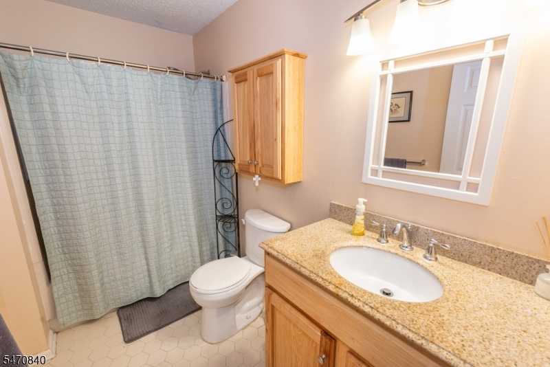 85 Robertson Way Lincoln Park NJ 07035