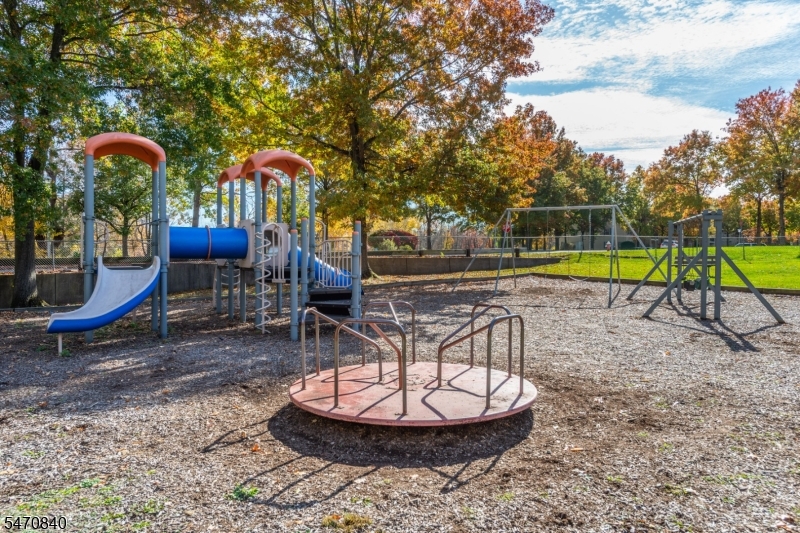 85 Robertson Way Lincoln Park NJ 07035