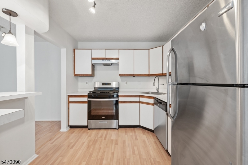 75 Rachel Court Franklin NJ 08823