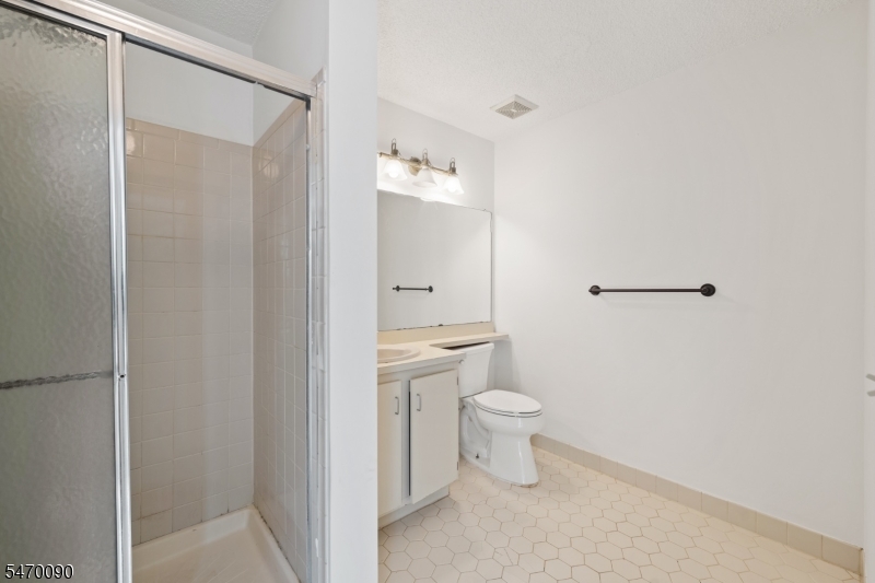 75 Rachel Court Franklin NJ 08823