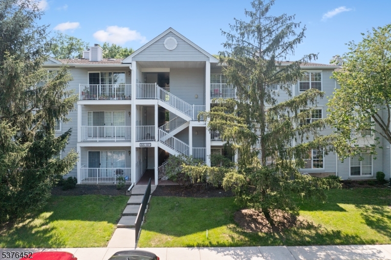 75 Rachel Court Franklin NJ 08823