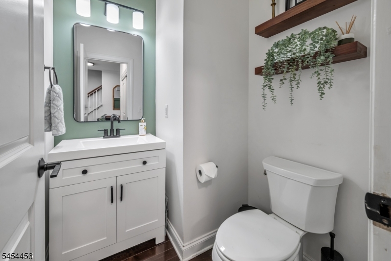 6 Alexanders Road Allamuchy NJ 07840