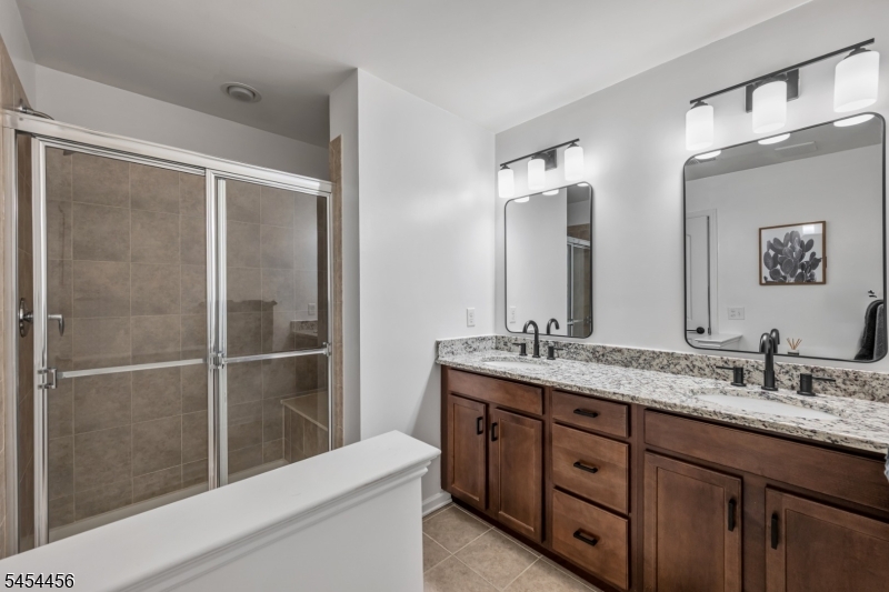 6 Alexanders Road Allamuchy NJ 07840