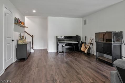 6 Alexanders Road Allamuchy NJ 07840