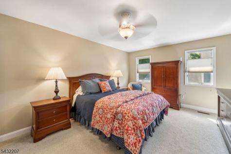 32 Meadow View Lane Berkeley Heights NJ 07922