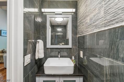 32 Meadow View Lane Berkeley Heights NJ 07922