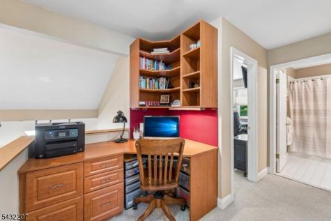 32 Meadow View Lane Berkeley Heights NJ 07922
