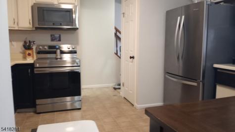 19 Amherst Court Hamburg NJ 07419