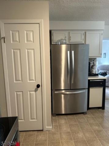 19 Amherst Court Hamburg NJ 07419