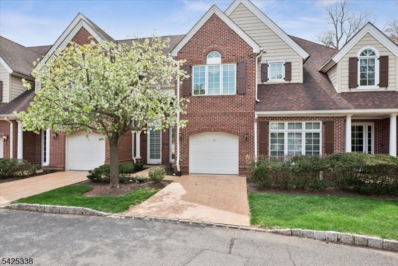 28 Schmidt Circle Watchung NJ 07069