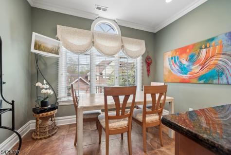 28 Schmidt Circle Watchung NJ 07069