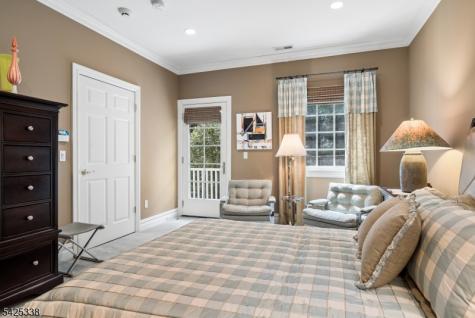 28 Schmidt Circle Watchung NJ 07069